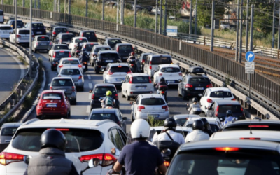 Guidare in sicurezza durante l’estate: come evitare incidenti